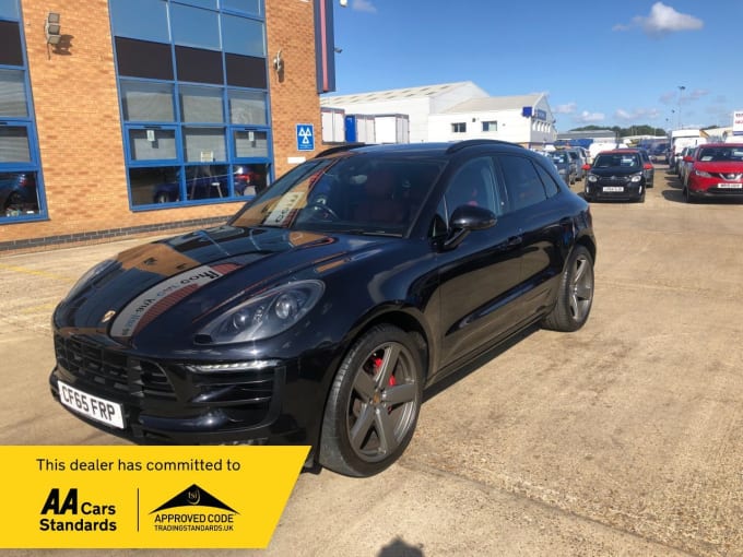 2015 Porsche Macan