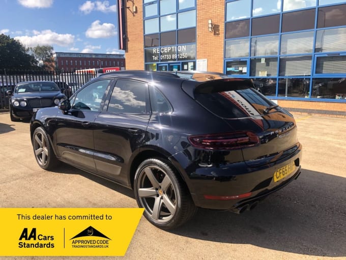 2015 Porsche Macan