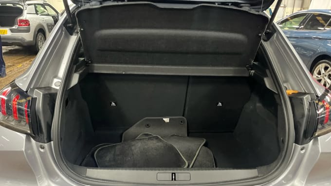 2021 Peugeot 208