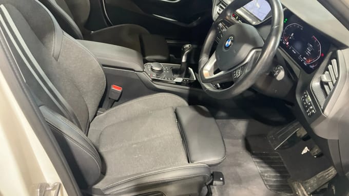 2022 BMW 1 Series