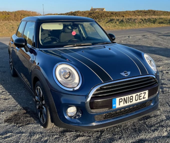 2018 Mini Hatch