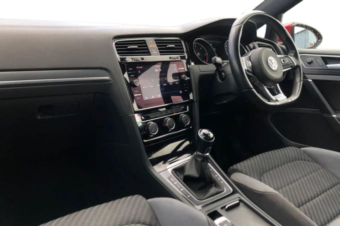 2018 Volkswagen Golf