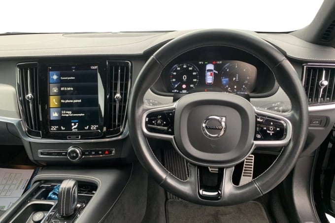 2021 Volvo V90