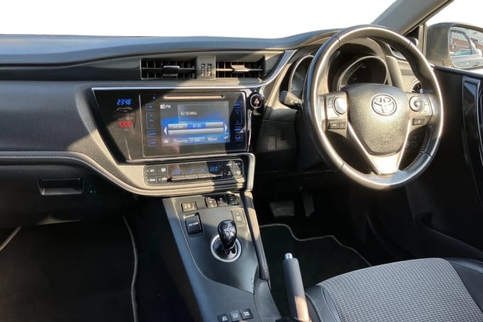 2017 Toyota Auris