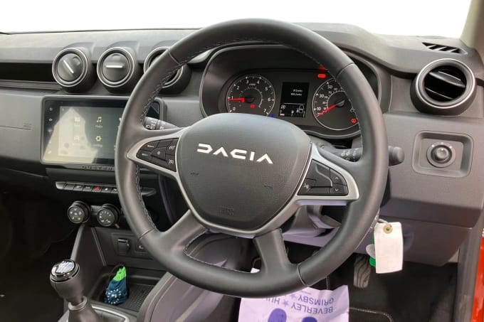 2023 Dacia Duster