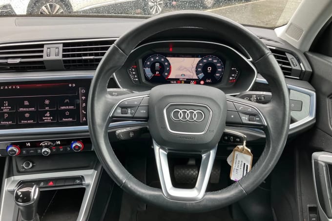 2021 Audi Q3