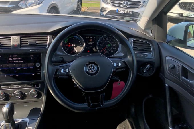 2020 Volkswagen Golf