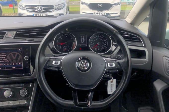 2018 Volkswagen Touran