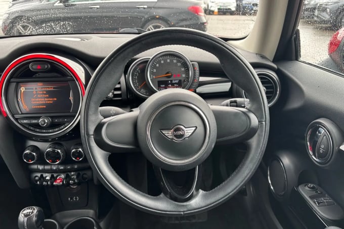 2016 Mini Hatch