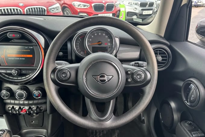 2020 Mini Hatch