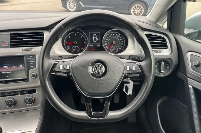 2017 Volkswagen Golf