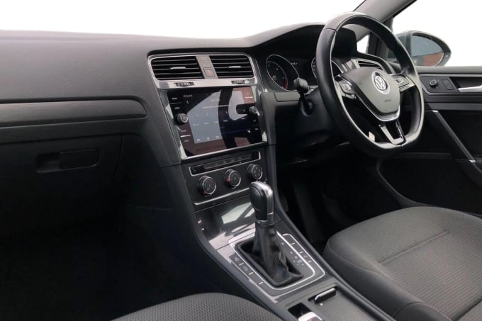 2019 Volkswagen Golf