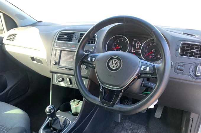 2017 Volkswagen Polo