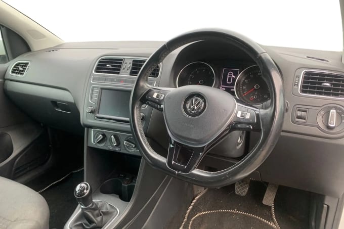 2017 Volkswagen Polo