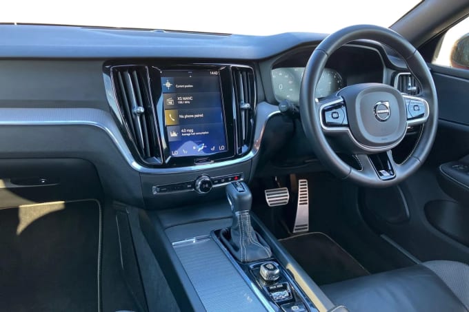 2020 Volvo V60