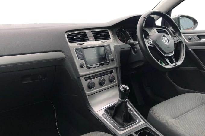 2016 Volkswagen Golf