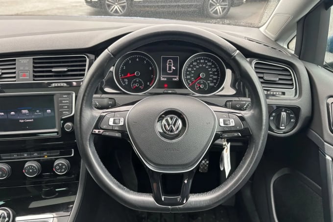 2017 Volkswagen Golf