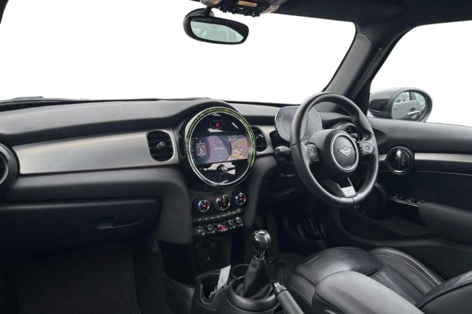 2021 Mini Hatch