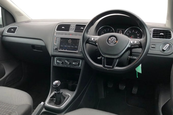 2017 Volkswagen Polo