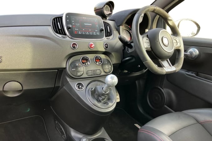 2021 Abarth 595