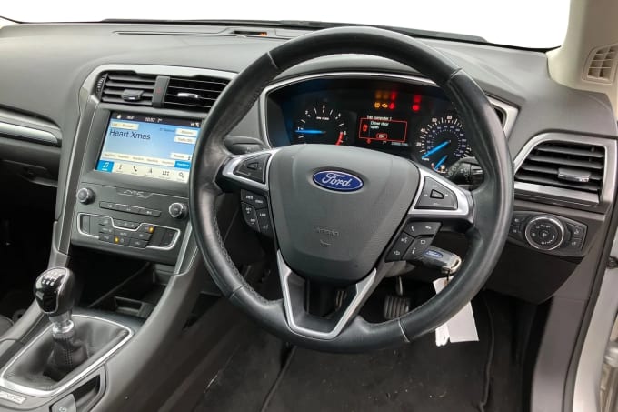 2019 Ford Mondeo