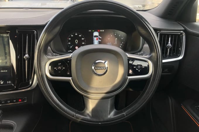 2018 Volvo V90