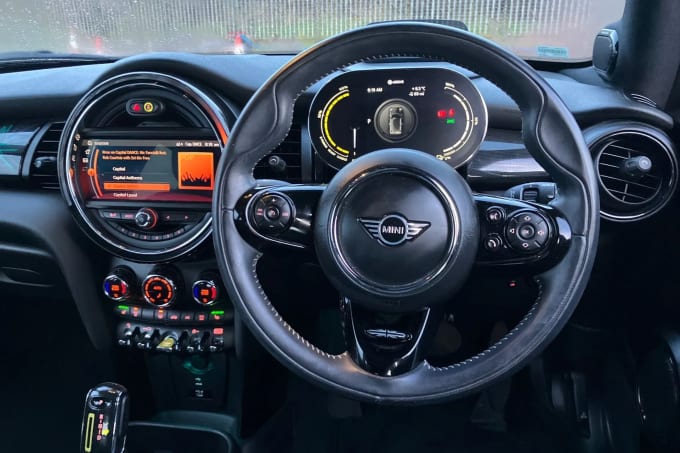 2020 Mini Hatch