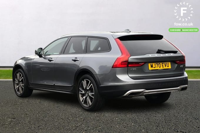 2020 Volvo V90