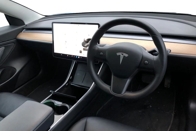 2020 Tesla Model 3