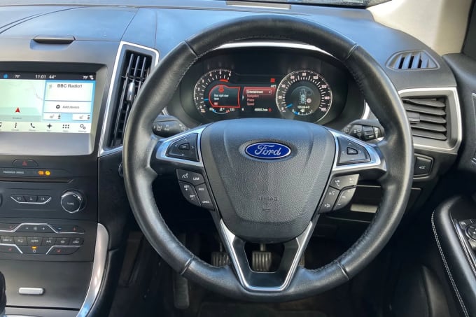 2017 Ford Edge