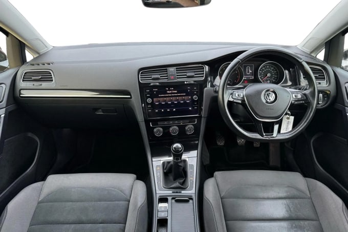 2018 Volkswagen Golf