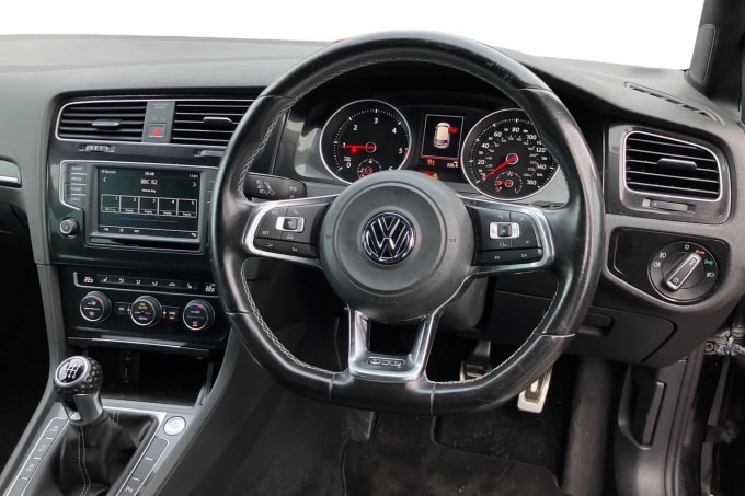 2017 Volkswagen Golf