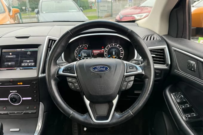 2017 Ford Edge