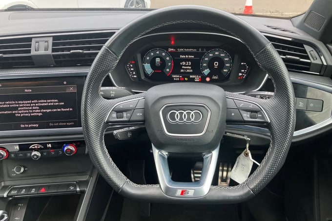 2021 Audi Q3