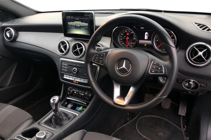 2018 Mercedes-benz Cla Class