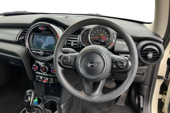 2019 Mini Hatch