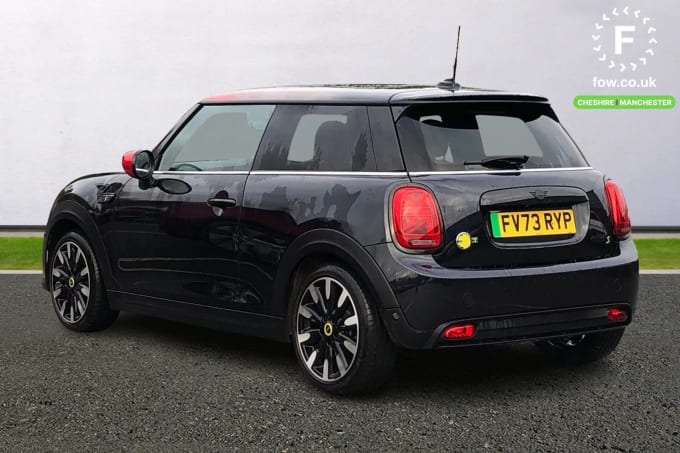 2023 Mini Hatch