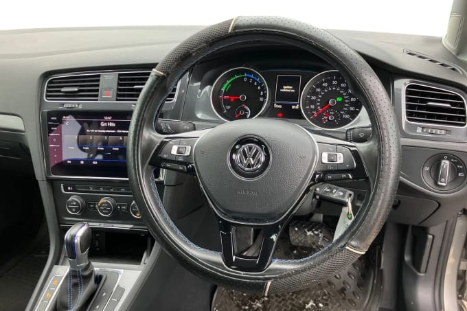 2017 Volkswagen Golf