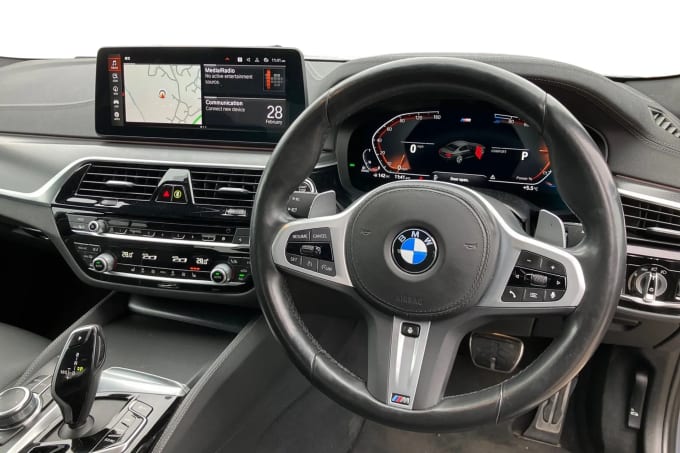 2022 BMW 5 Series