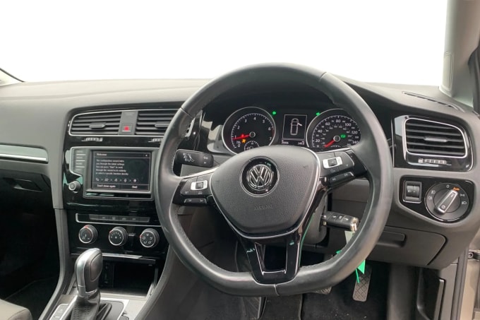 2016 Volkswagen Golf