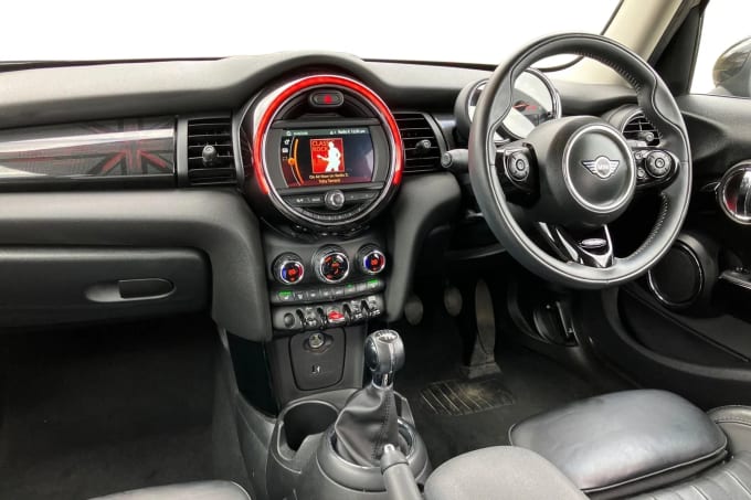 2018 Mini Hatch