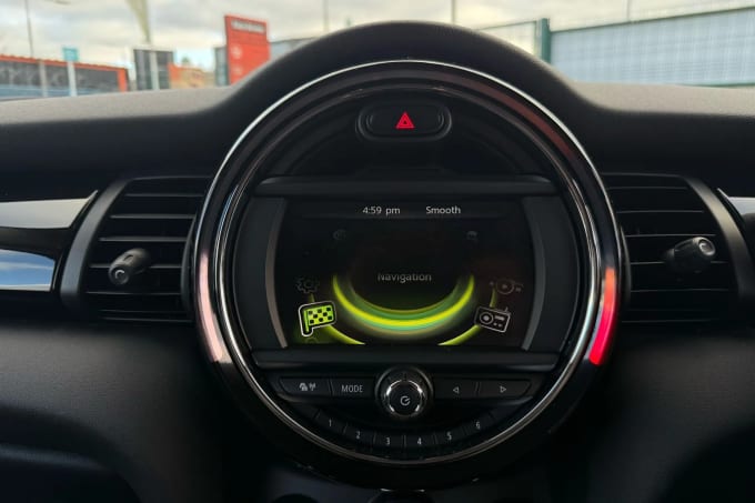2017 Mini Hatch