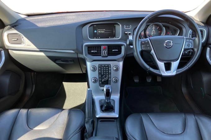 2016 Volvo V40