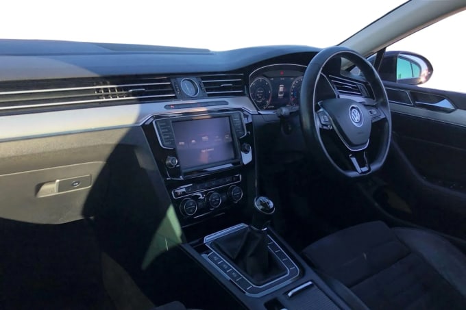 2016 Volkswagen Passat
