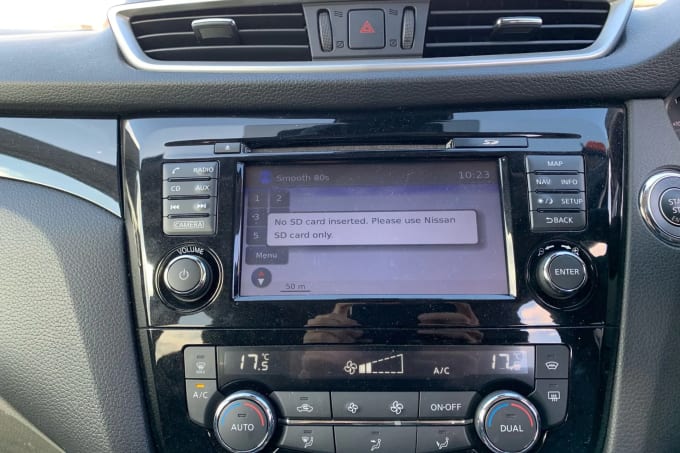 2017 Nissan Qashqai