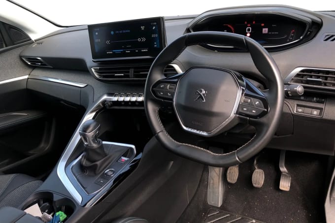 2021 Peugeot 3008