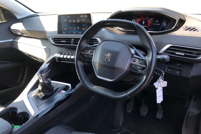 2019 Peugeot 5008