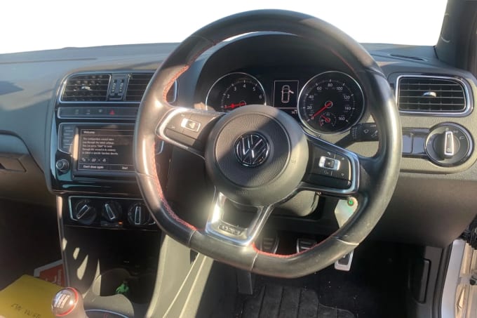 2017 Volkswagen Polo