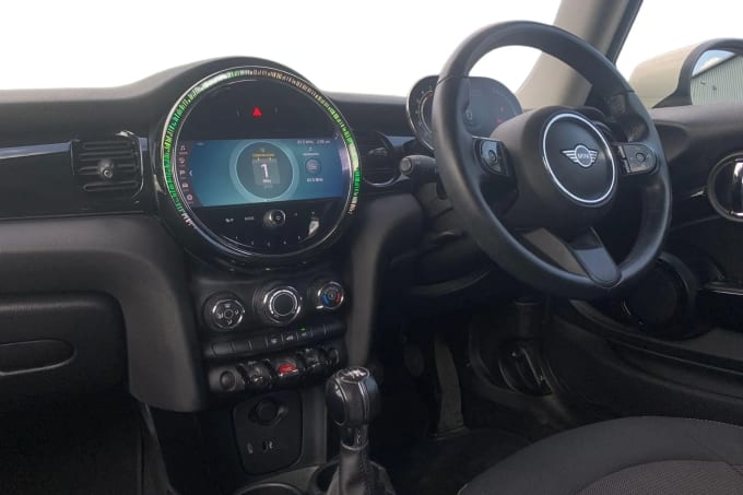 2021 Mini Hatch
