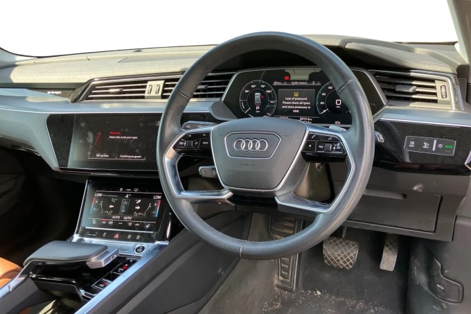 2021 Audi E-tron